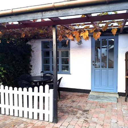 Cosy Cottage In A Garden Исхёй Экстерьер фото